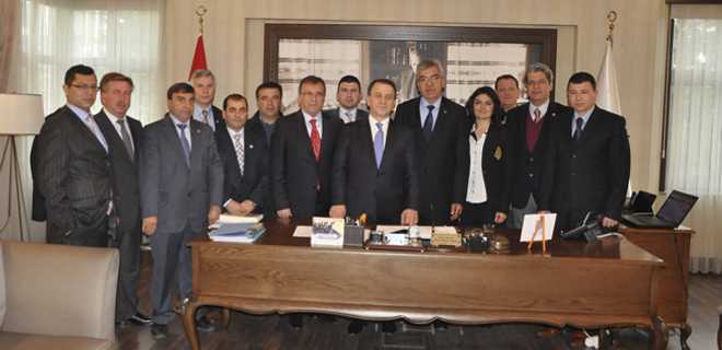 Öpçin ve Ekibinden Işıklar'a Ziyaret