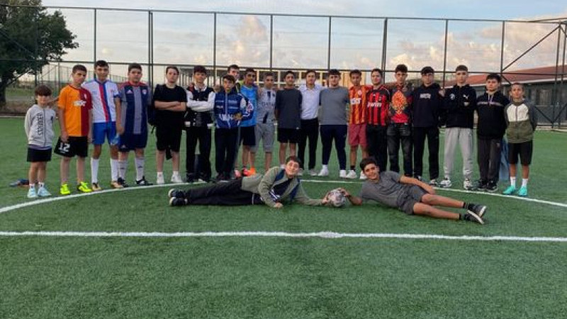 Silivri Yeşilay Spor Kulübü Başkanı Çetin Çınar’dan Futbol Akademisine Ziyaret
