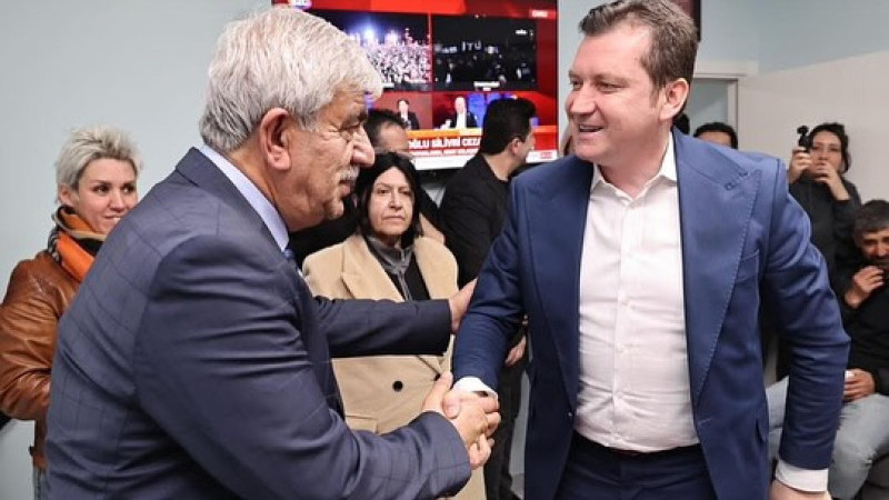CHP SİLİVRİ İLÇE BAŞKANI İBRAHİM KÖMÜR: “BU SADECE BİR ÖN SEÇİM DEĞİL, HALKIN DİRENİŞİDİR!”