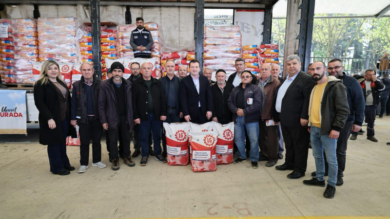 Silivri Belediyesi’nden Değirmenköy’de Çiftçilere Ayçiçek Tohumu Desteği