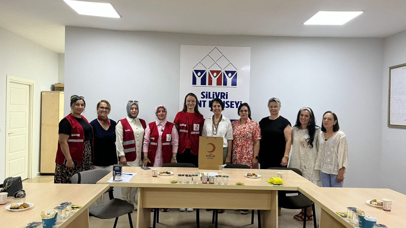 Kızılay Silivri Şube Başkanlığı Kadın Komisyonundan Ziyaret