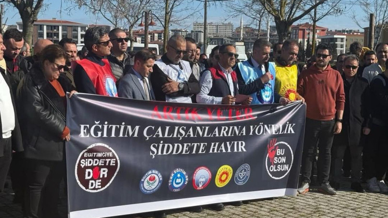 ÖĞRETMEN SENDİKALARI ŞİDDETE KARŞI TEK YUMRUK OLDU