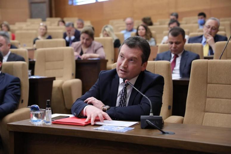 BORA BALCIOĞLU,” İLÇEMİZDE YAKLAŞIK 13 YILDIR YAŞANAN SEL AFETİNDEN DOLAYI İMARA KAPALI OLAN TAŞKIN ALAN BÖLGESİNİN, TAŞKIN RİSKİNİN KALKMASIYLA YENİDEN PLANA AÇILMASI BİZ SİLİVRİ’LİLERİ MUTLU ETMİŞTİR.
