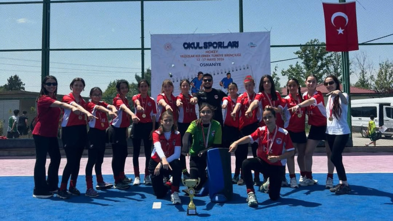 SİLİVRİ’NİN HOKEYDE ŞAMPİYONLUK GURURU!