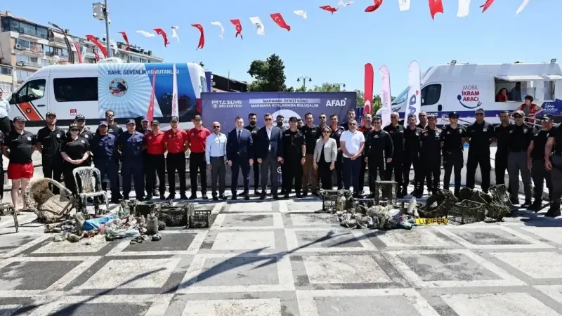 SİLİVRİ SAHİLİ’NDEN MARMARA’YA ÇEVRE MESAJI